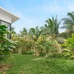 Ana\'S House